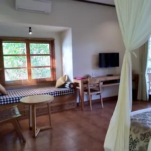 Lestari Bed and breakfast